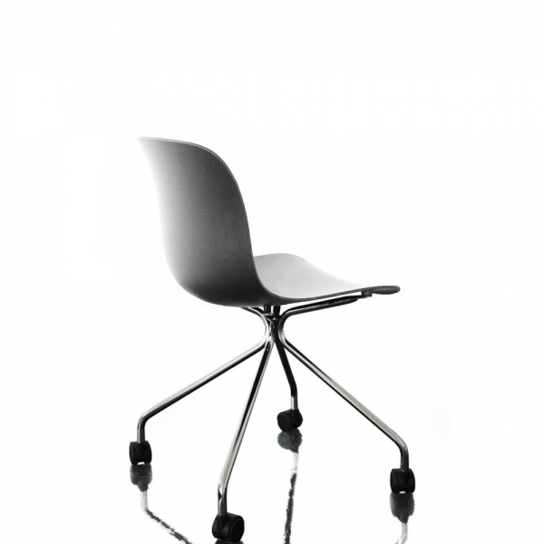 Magis Troy Chair On Wheels - Image 2